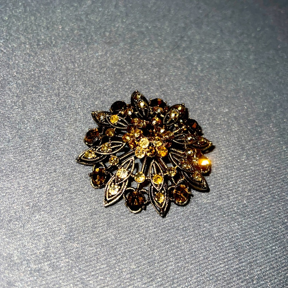 Vintage Sunburst brooch